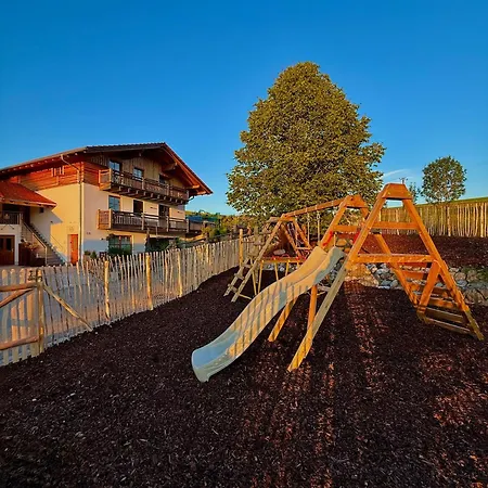 Bavarian Pre-alps -wiesenglueck- דירה *